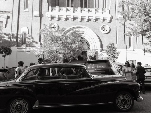 La boda de Álvaro y Coralie en Madrid, Madrid 37