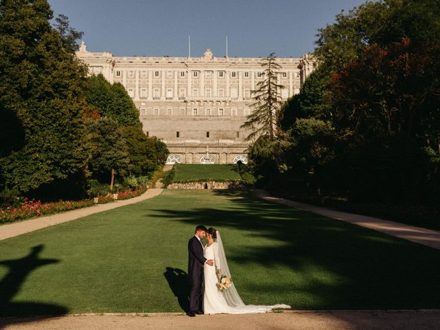 La boda de Álvaro y Coralie en Madrid, Madrid 42