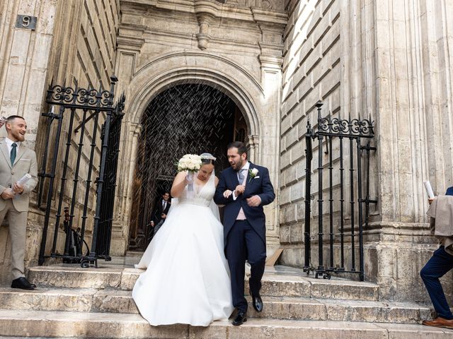 La boda de Salvador y Victoria en Málaga, Málaga 15