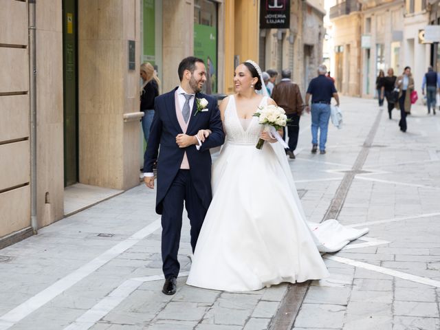 La boda de Salvador y Victoria en Málaga, Málaga 17