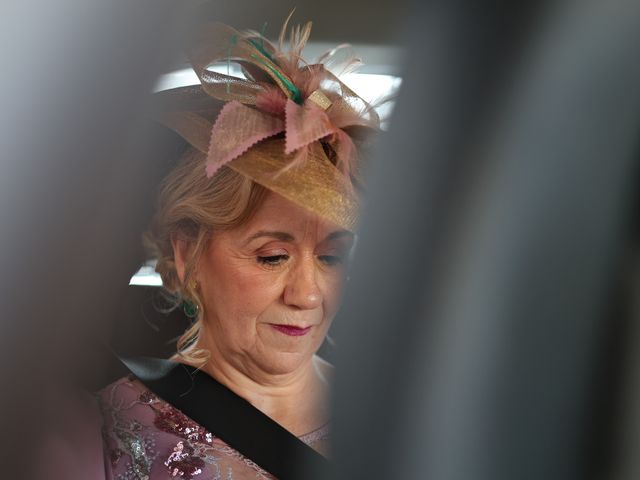 La boda de Salvador y Victoria en Málaga, Málaga 35