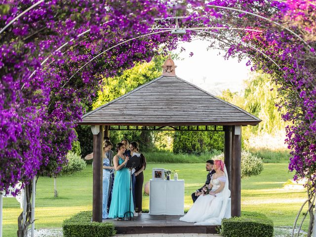 La boda de Jhony y Inma en L' Ènova, Valencia 10