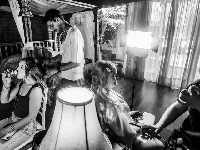 La boda de Jhony y Inma en L' Ènova, Valencia 25