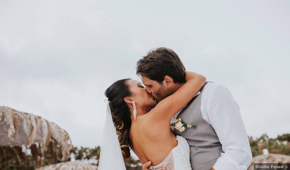 La boda de Yago y Kristy en Cala De San Vicente Ibiza, Islas Baleares