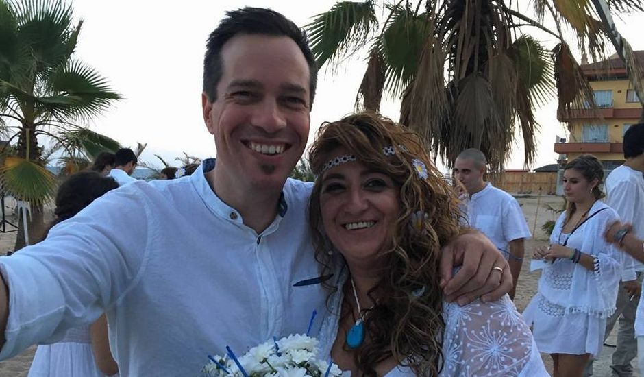 La boda de Tito y Elena en Malgrat De Mar, Barcelona