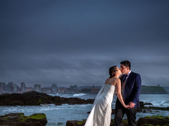 La boda de Ivan y Desi en Gijón, Asturias 8