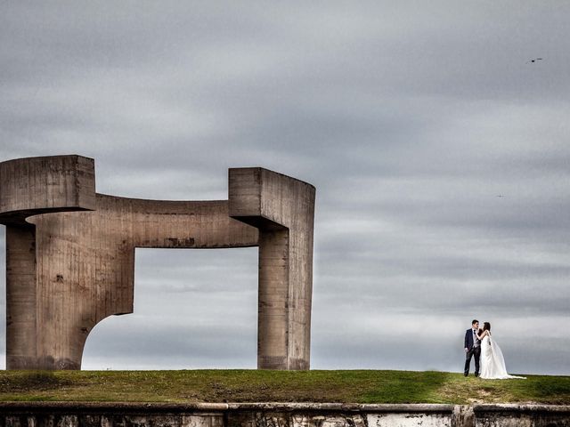 La boda de Ivan y Desi en Gijón, Asturias 1