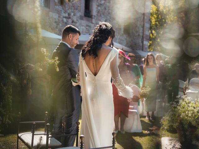 La boda de Miguel y Cristina en Treceño, Cantabria 12