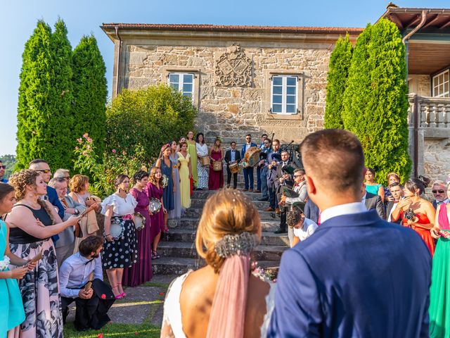 La boda de Cristian y Yaiza en Moraña, Pontevedra 14