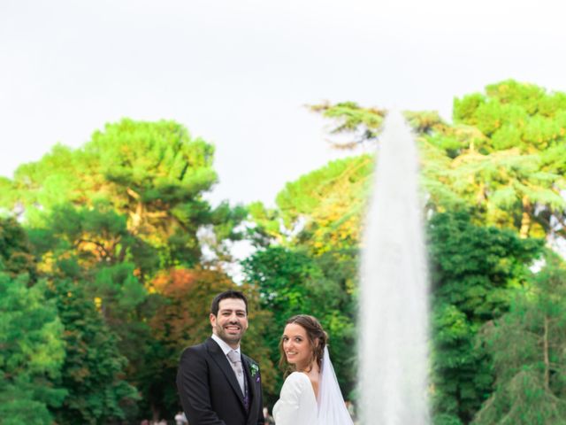 La boda de Carlos  y Mónica  en Madrid, Madrid 2