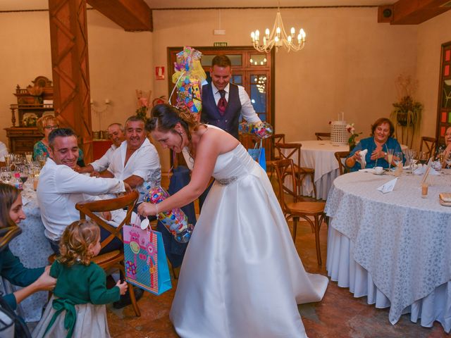La boda de Mikel y Ascen en Fromista, Palencia 55