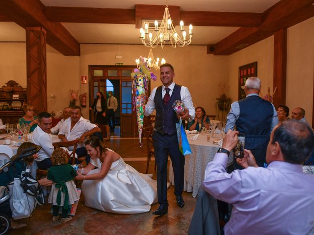 La boda de Mikel y Ascen en Fromista, Palencia 56
