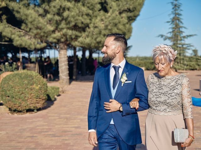 La boda de Enrique y Rosa en Villagarcia Del Llano, Cuenca 25