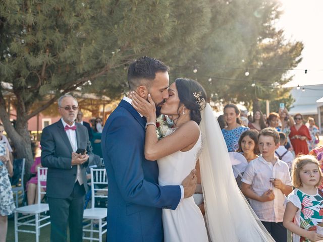 La boda de Enrique y Rosa en Villagarcia Del Llano, Cuenca 1