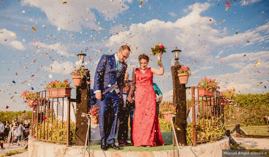 La boda de Luis y Patricia en Fuentelencina, Guadalajara