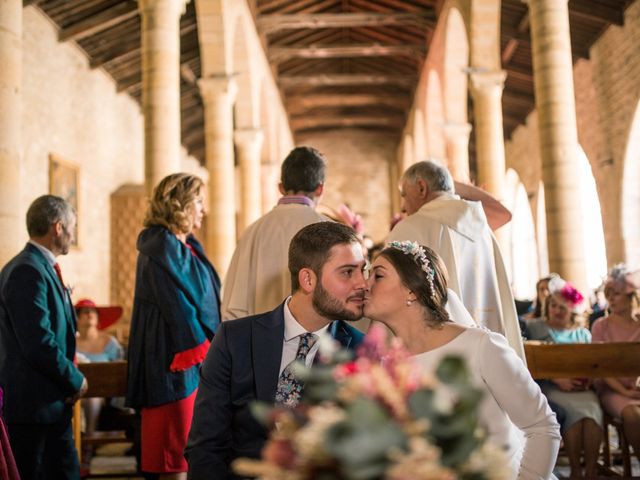 La boda de Carlos y Laura en Torreperogil, Jaén 30