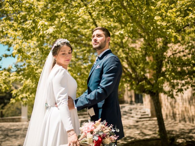 La boda de Carlos y Laura en Torreperogil, Jaén 33