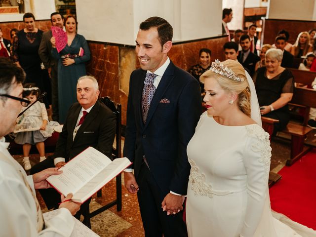 La boda de José Carlos y Verónica en La Palma Del Condado, Huelva 33