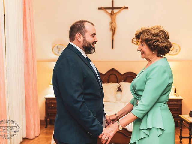 La boda de Leo y Hena en Villanueva De La Serena, Badajoz 11