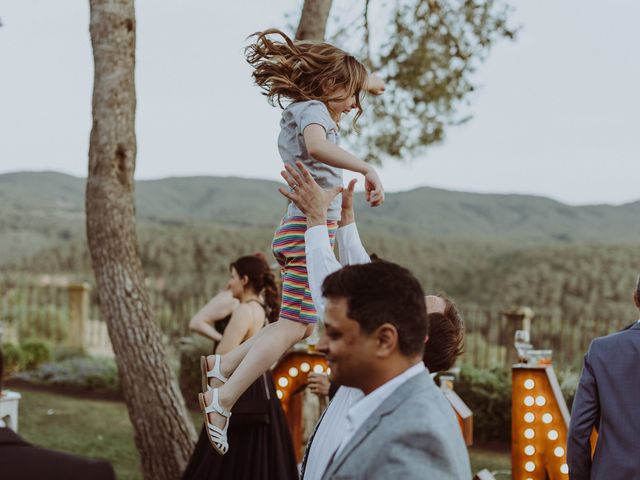 La boda de Mike y Carol en Sant Marti De Tous, Barcelona 52