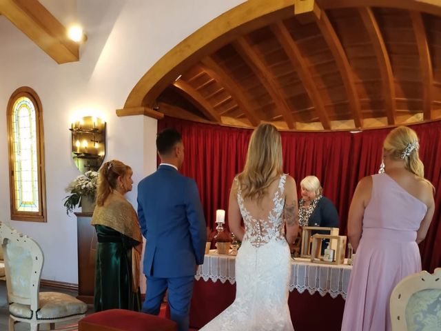 La boda de Cristian y Andrea en Villaviciosa, Asturias 16