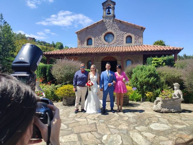 La boda de Cristian y Andrea en Villaviciosa, Asturias 25