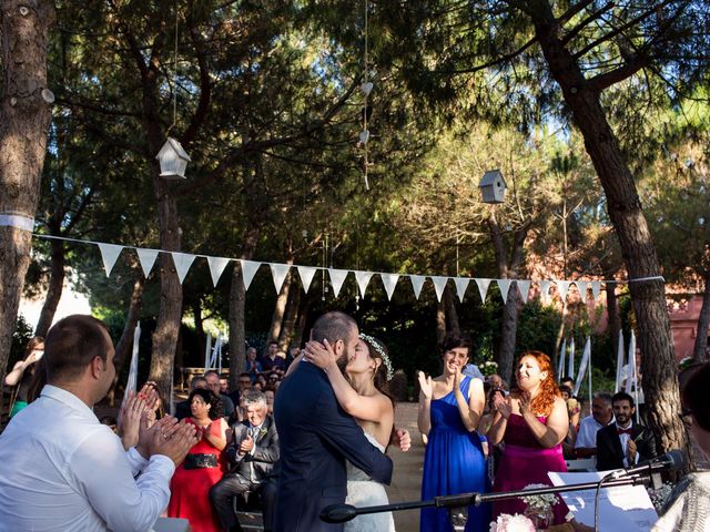 La boda de Iván y Cintia en Sant Cugat Sesgarrigues, Barcelona 15