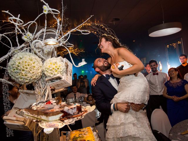 La boda de Iván y Cintia en Sant Cugat Sesgarrigues, Barcelona 30