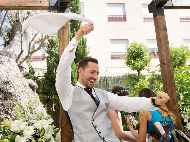 La boda de Carlos y Laura en San Juan De Alicante, Alicante 14