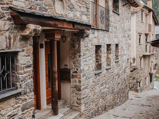 La boda de Jose y Mònica en Andorra, Teruel 2