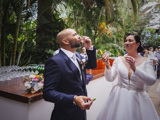 La boda de Tachi y Mayte en Guargacho, Santa Cruz de Tenerife 15