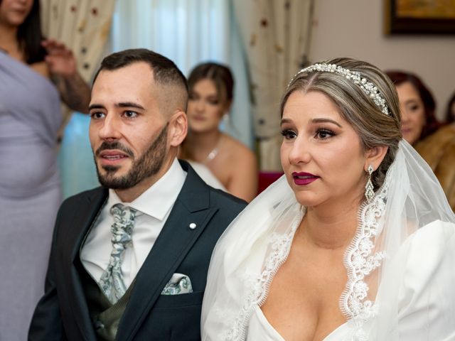 La boda de Alejandro y Nerea en Dos Hermanas, Sevilla 23
