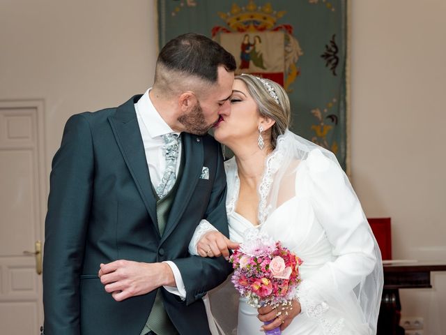 La boda de Alejandro y Nerea en Dos Hermanas, Sevilla 25