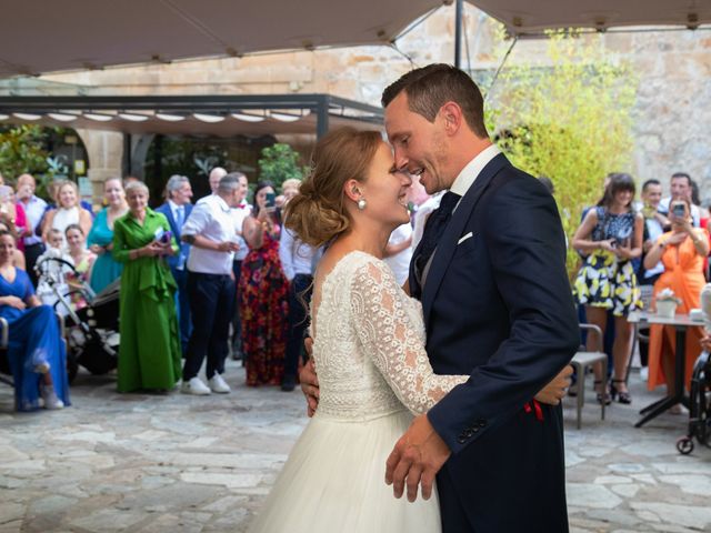 La boda de Sara y Luis en Solares, Cantabria 40