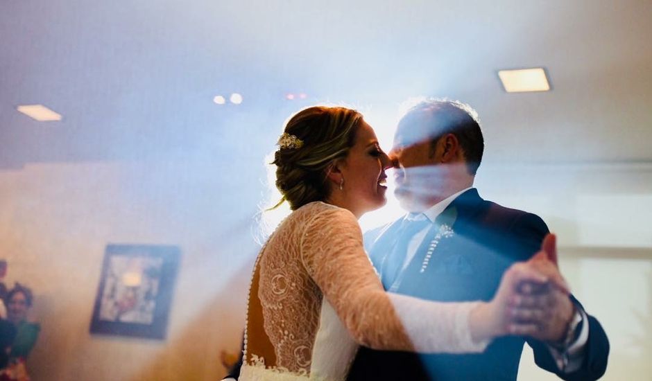 La boda de Víctor  y Azucena  en Villabuena Del Puente, Zamora