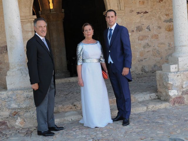 La boda de Alberto y Maria en Argamasilla De Calatrava, Ciudad Real 17