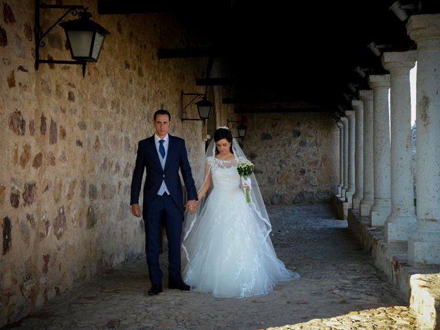 La boda de Alberto y Maria en Argamasilla De Calatrava, Ciudad Real 68
