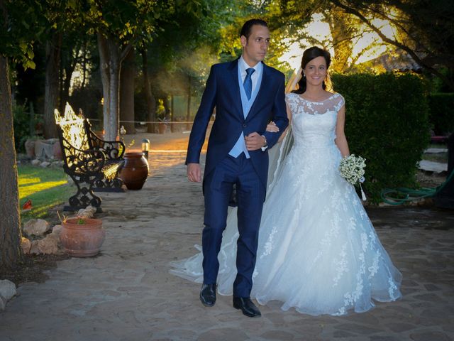 La boda de Alberto y Maria en Argamasilla De Calatrava, Ciudad Real 80