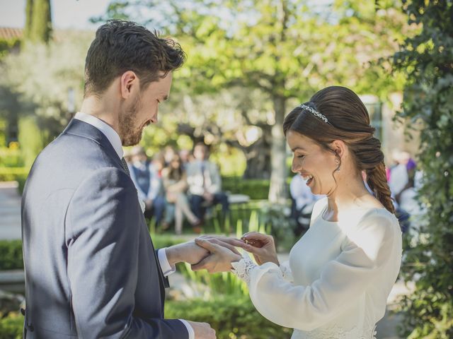 La boda de Niall y Irene en San Sebastian De Los Reyes, Madrid 14