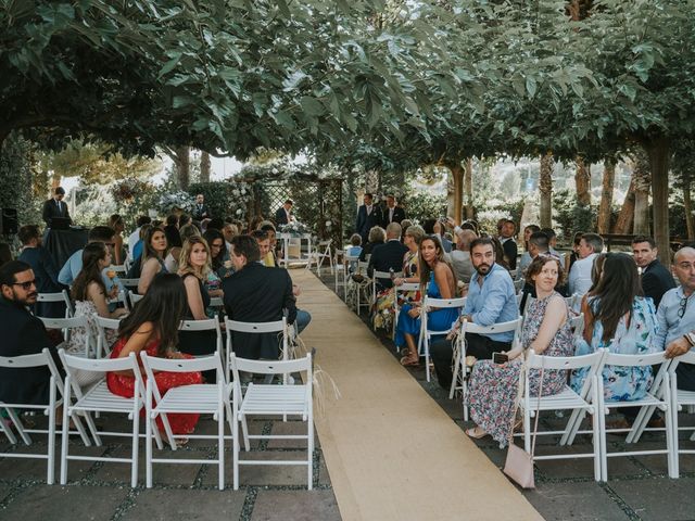 La boda de Alán y Laura en Sant Vicenç De Montalt, Barcelona 35