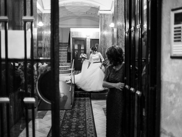 La boda de Antonio y Laura en Valencia, Valencia 22