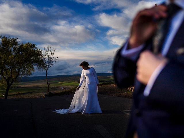 La boda de Elena y Julian en Carrion De Calatrava, Ciudad Real 49