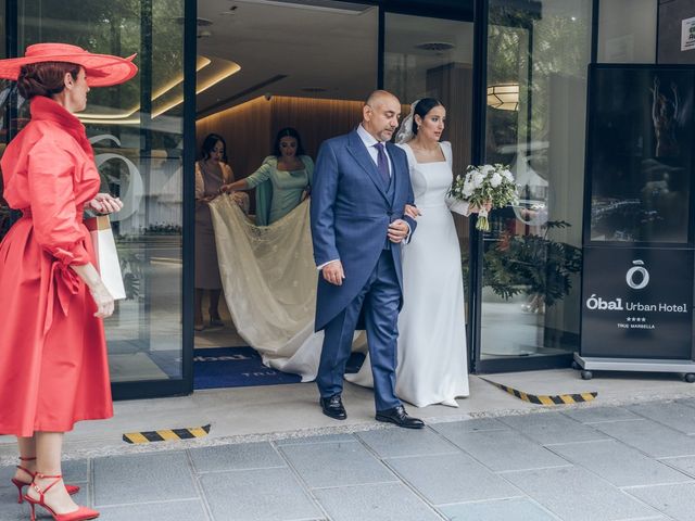 La boda de Juan Manuel y María en Marbella, Málaga 16