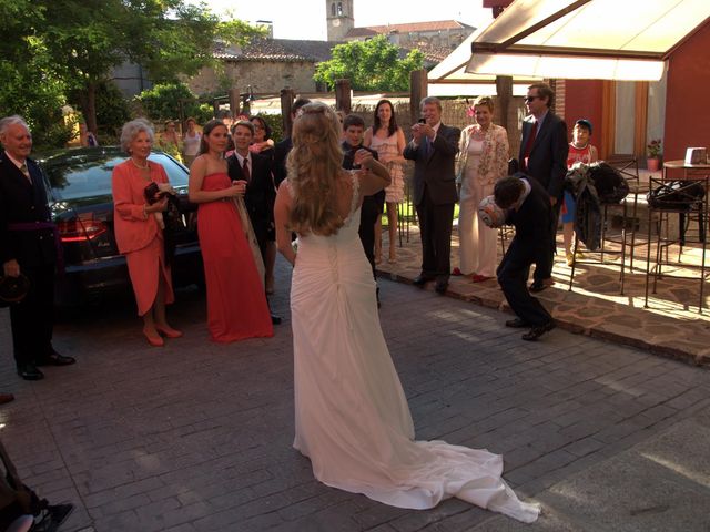 La boda de Hernan y Aran en Robledo De Chavela, Madrid 5