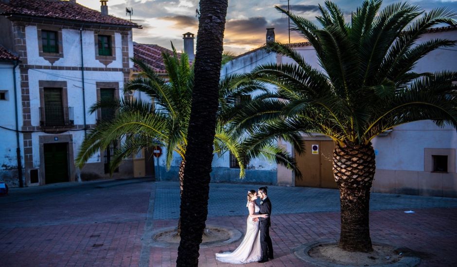 La boda de Antonio  y Ana  en Coria, Cáceres