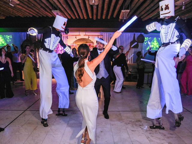 La boda de Alejandro  y Natalia en Sant Fost De Campsentelles, Barcelona 3