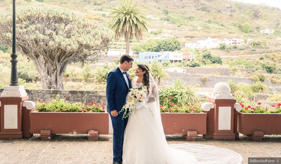 La boda de Enrique y Ashley en Icod de los Vinos, Santa Cruz de Tenerife
