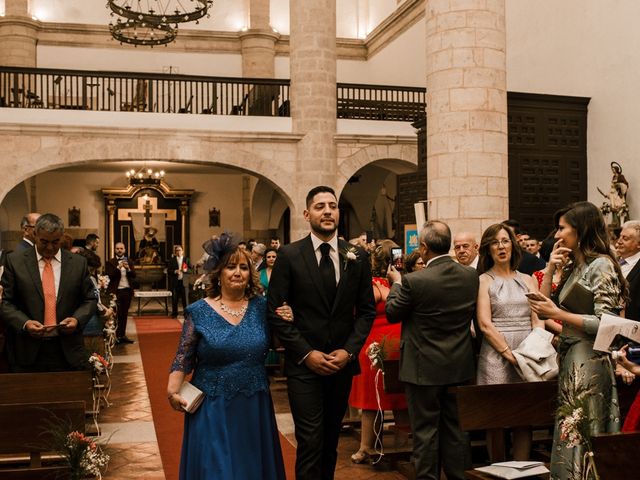 La boda de Ainhoa y Carlos en Villamayor De Santiago, Cuenca 29