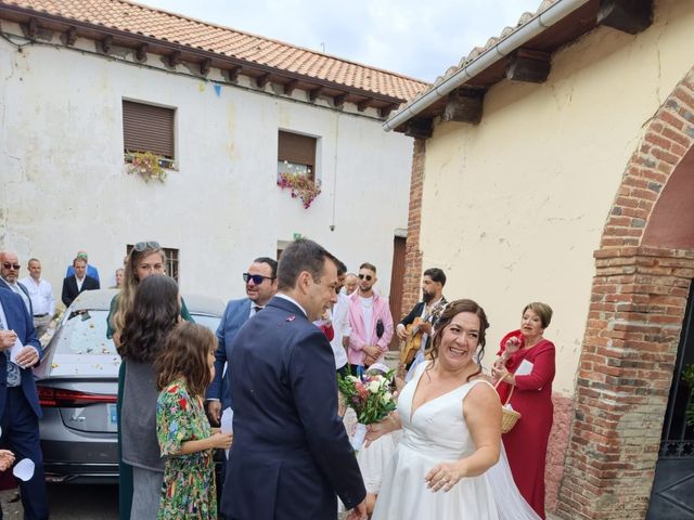La boda de Álvaro  y Vanessa en Valdefresno, León 19