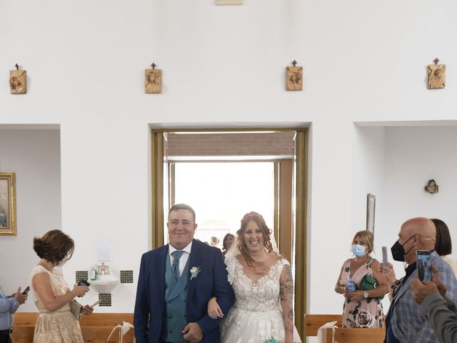 La boda de Marina y Alex en Santa Maria Del Aguila, Almería 37